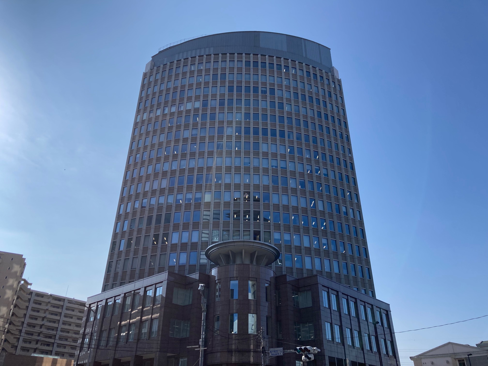 本社外観